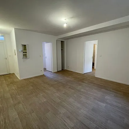 Rent this 2 bed apartment on 158 Boulevard de la Paix in 64000 Pau, France