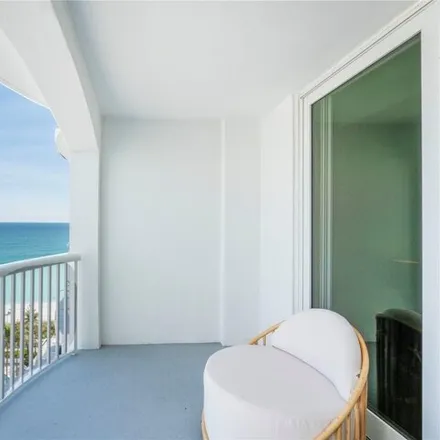 Image 8 - The Carriage House, 5401 Collins Avenue, Miami Beach, FL 33140, USA - Condo for rent