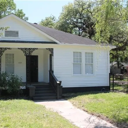 Rent this 3 bed house on 107 Hannon Avenue in Mobile, AL 36604