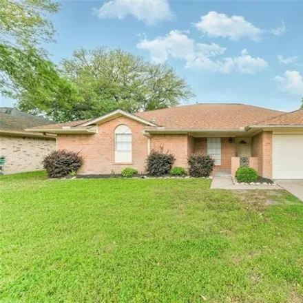 Rent this 3 bed house on 2338 West Clare in Deer Park, TX 77536