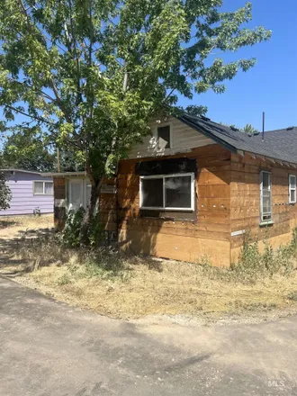 Buy this 2 bed house on 6313 West Northview Street in Boise, ID 83704