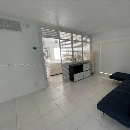 Image 2 - 1711 Southeast 21st Avenue, Harbor Heights, Fort Lauderdale, FL 33316, USA - Condo for rent
