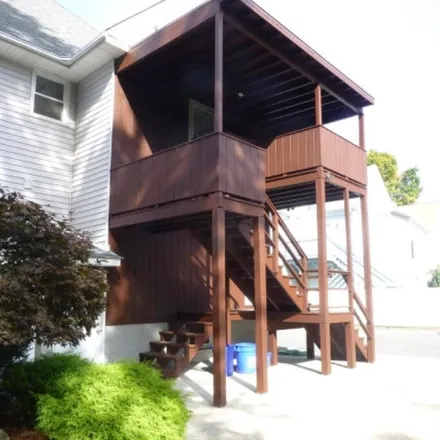 Image 2 - Gert's Gazebo, New Market Road, Dunellen, Middlesex County, NJ 08854, USA - Apartment for rent