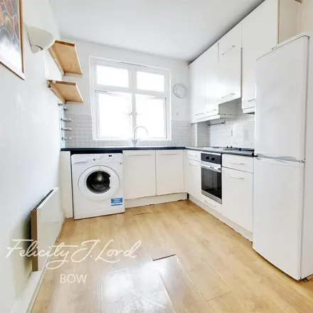 Image 7 - Park East, Fairfield Road, Old Ford, London, E3 2QN, United Kingdom - Apartment for rent
