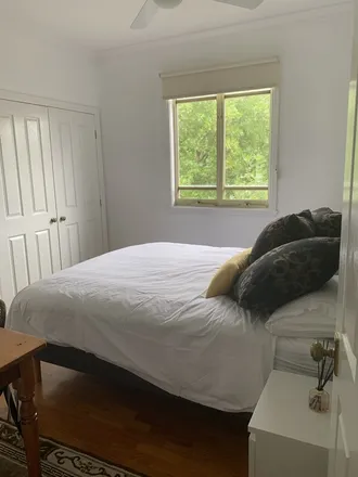 Rent this 1 bed apartment on Melbourne in Kensington, AU