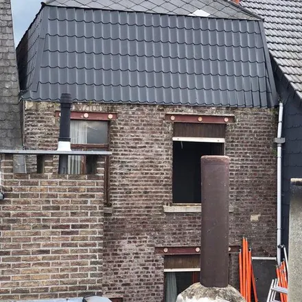 Rent this 3 bed apartment on Kloosterstraat in 9402 Meerbeke, Belgium