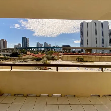 Image 9 - Turnberry Towers, 19355 Turnberry Way, Aventura, FL 33180, USA - Apartment for rent