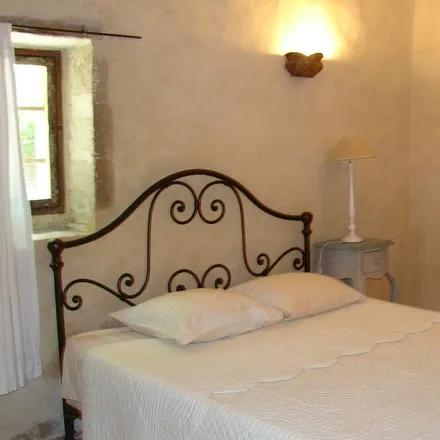 Image 5 - 30650 Rochefort-du-Gard, France - Townhouse for rent