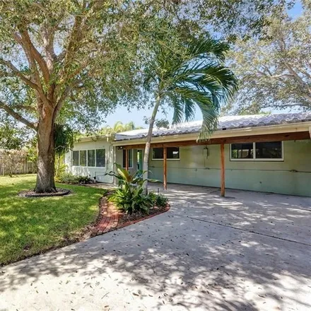 Image 2 - 1706 Northeast 28th Drive, Coral Estates, Wilton Manors, FL 33334, USA - House for sale