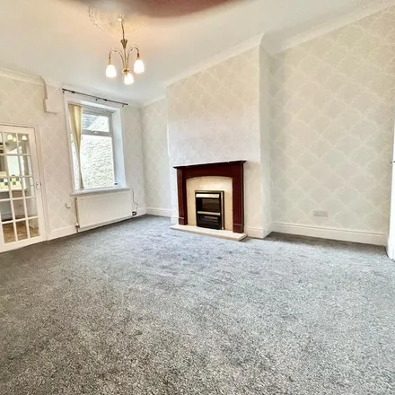 Image 5 - A56, Colne, BB8 8JD, United Kingdom - Townhouse for rent