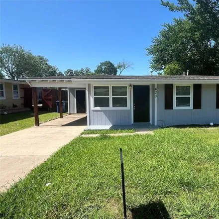 Rent this 3 bed house on 757 East Miller Road in Garland, TX 75041