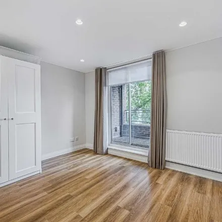 Rent this 3 bed apartment on Haverstock Hill in Maitland Park, London