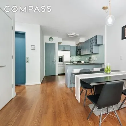 Image 4 - 643 East 11th Street, New York, NY 10009, USA - Condo for sale
