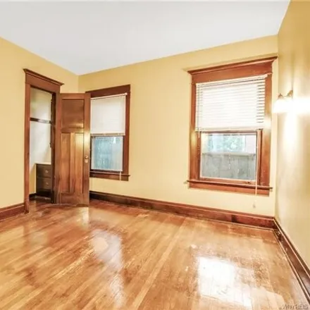 Image 7 - 361 Beard Avenue, Buffalo, NY 14214, USA - Apartment for rent