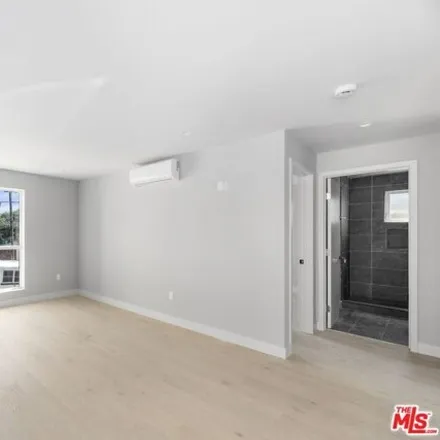 Image 9 - 5144 Ithaca Avenue, Los Angeles, CA 90032, USA - House for sale