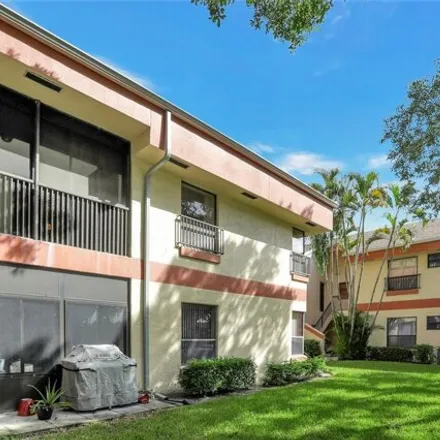 Image 5 - Karanda Village, Coconut Creek, FL 33066, USA - Condo for sale