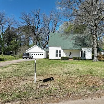 Image 1 - 129 Kinney Avenue, Covington, TN 38019, USA - House for sale