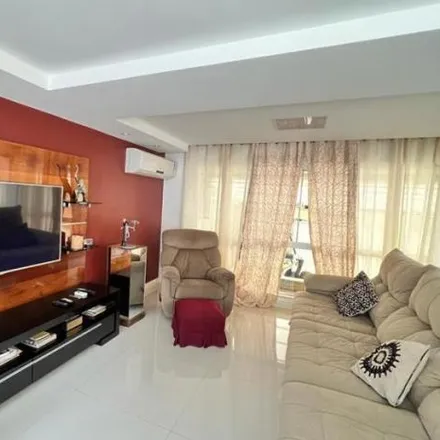 Rent this 5 bed house on Rua José Henrique da Silva in Macaé - RJ, 27930-090