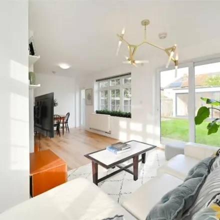 Buy this 3 bed duplex on 21 Manchester Road in Cubitt Town, London