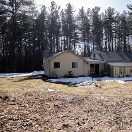 Image 3 - 64 Munsell Street, Belchertown, MA, USA - House for sale
