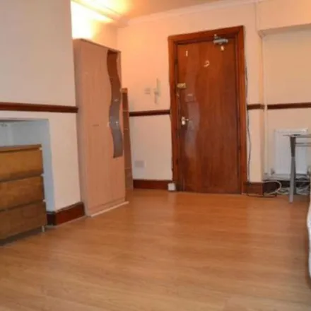 Rent this 1 bed apartment on Woodville Road in Cardiff, CF24 4DW