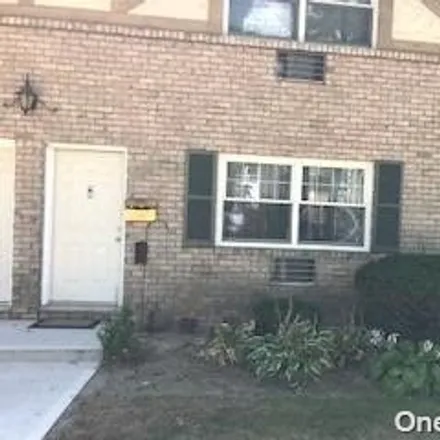 Buy this 1 bed condo on Glen Hollow Drive in Brookhaven, Holtsville