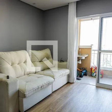 Buy this 2 bed apartment on Rua Rosa de Siqueira in Campestre, Santo André - SP