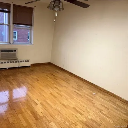 Image 5 - 1083 E 58th St, Brooklyn, New York, 11234 - House for rent