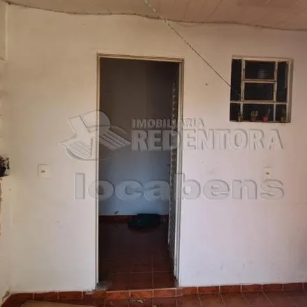 Rent this 1 bed house on Escola Municipal Professora Elizabete Caballero Unidade 2 in Rua Machado de Assis 4088, Vila Ercília