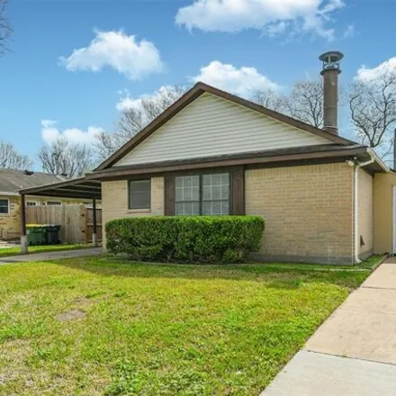 Rent this 2 bed house on 4661 Orange Circle South in Pearland, TX 77581