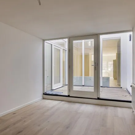 Rent this 3 bed apartment on Samuel Mullerstraat 33A-01 in 3023 SN Rotterdam, Netherlands