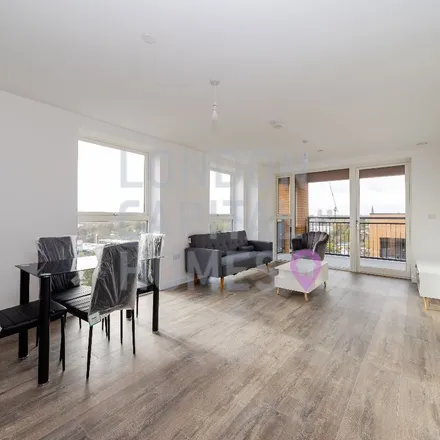 Rent this 2 bed apartment on Cumberland Road in London, W3 6EY