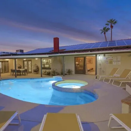 Image 2 - 1201 East del Mar Way, Palm Springs, CA 92262, USA - House for rent