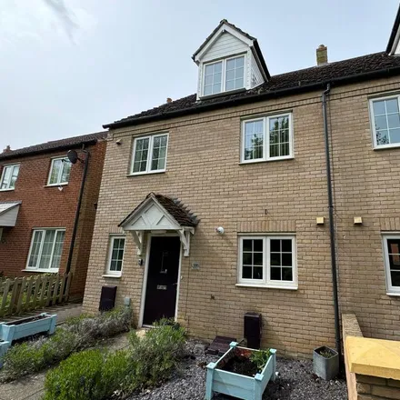 Rent this 4 bed duplex on unnamed road in Littleport, CB6 1GN