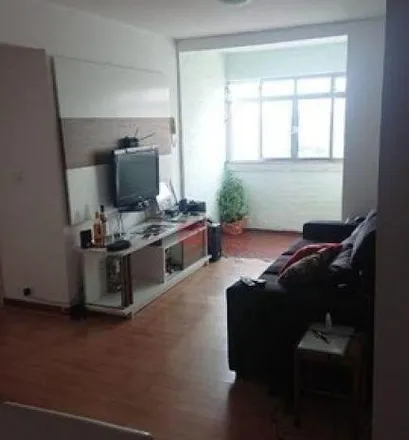 Buy this 2 bed apartment on Rua Miguel Teles Júnior in Aclimação, São Paulo - SP