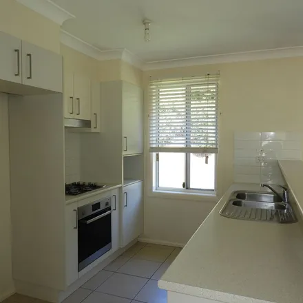 Image 2 - Flame Tree Circuit, Woonona NSW 2517, Australia - Apartment for rent