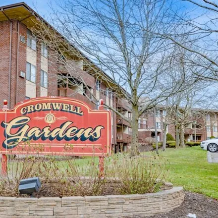 Buy this 2 bed condo on 1111 Cromwell Hills Drive in Oxford Park, Cromwell