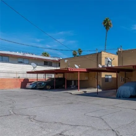 Image 6 - 3918 North Lugo Avenue, San Bernardino, CA 92404, USA - Apartment for sale