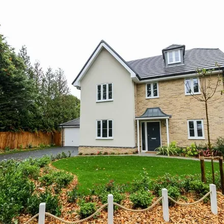 Rent this 5 bed house on 176 Honey Lane in Epping Forest, EN9 3AY