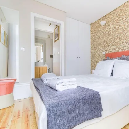 Rent this 1 bed apartment on unnamed road in Porto, Portugal