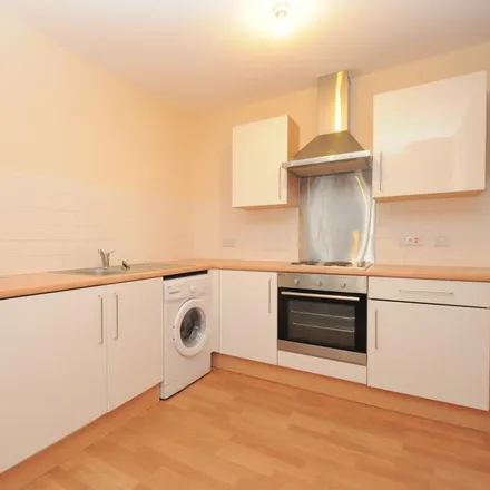 Image 3 - Wincolmlee, Hull, HU2 8HZ, United Kingdom - Apartment for rent