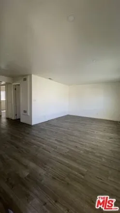 Image 4 - 4854 Rosewood Avenue, Los Angeles, CA 90004, USA - House for rent