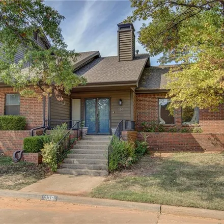 Image 1 - 11300 North Pennsylvania Avenue, Oklahoma City, OK 73120, USA - Condo for sale