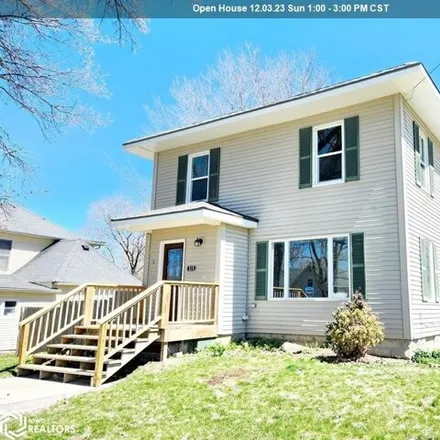 Buy this 4 bed house on 299 South Temple Street in Osceola, IA 50213