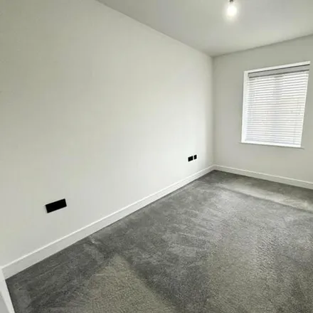 Image 8 - New Lane, Warblington, PO9 2JH, United Kingdom - Apartment for rent