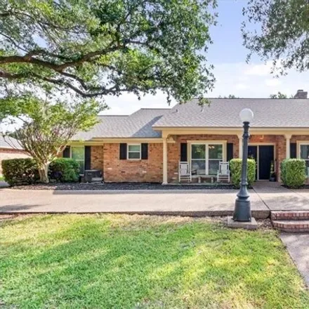 Image 1 - 9612 Mesa Verde Circle, Woodway, TX 76712, USA - House for sale