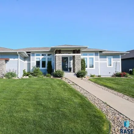 Buy this 5 bed house on 6849 South Jovan Avenue in Sioux Falls, SD 57108