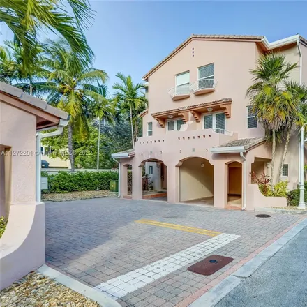Image 2 - 2039 Oceanwalk Terrace, Lauderdale-by-the-Sea, Broward County, FL 33062, USA - Townhouse for sale