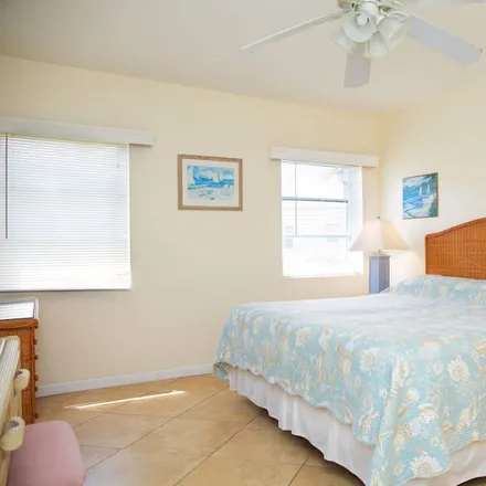 Rent this 1 bed house on Hillsboro Beach