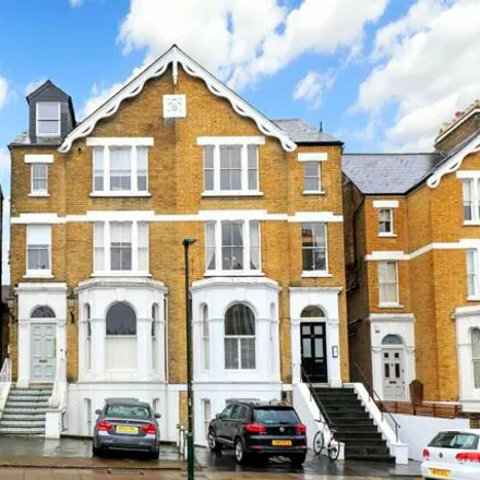 Buy this 1 bed apartment on 27 Onslow Road in London, TW10 6QH